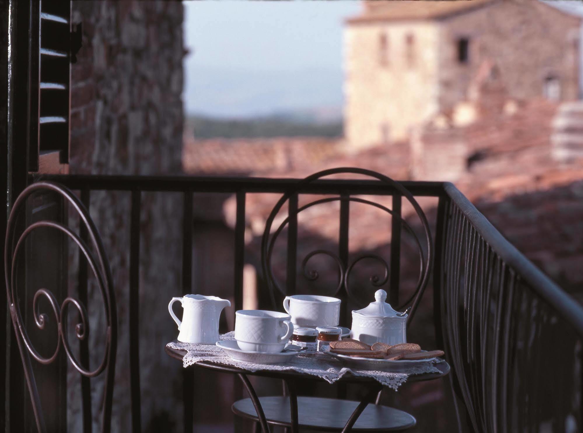 Palazzo Malaspina B&B San Donato in Poggio Eksteriør bilde